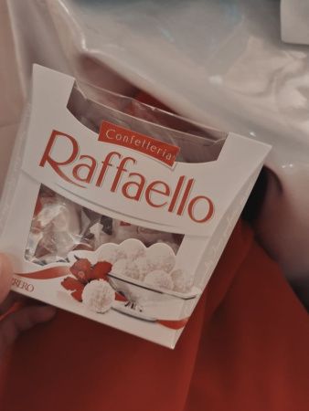 Конфеты Raffaello